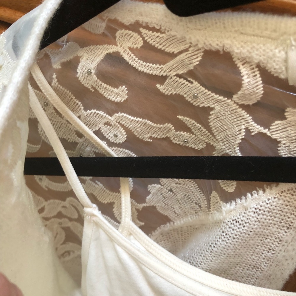 Super soft delicate 2 piece top. - Picture 10 of 10